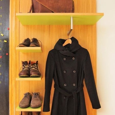 Garderobe aus Holz