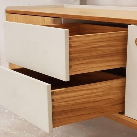 Sideboard aus Holz