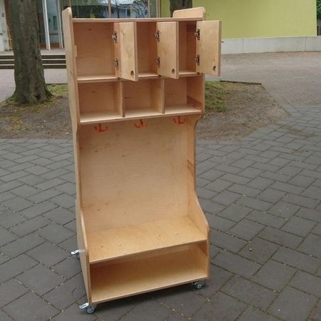 mobile Zusatzgarderobe für Kindergärten